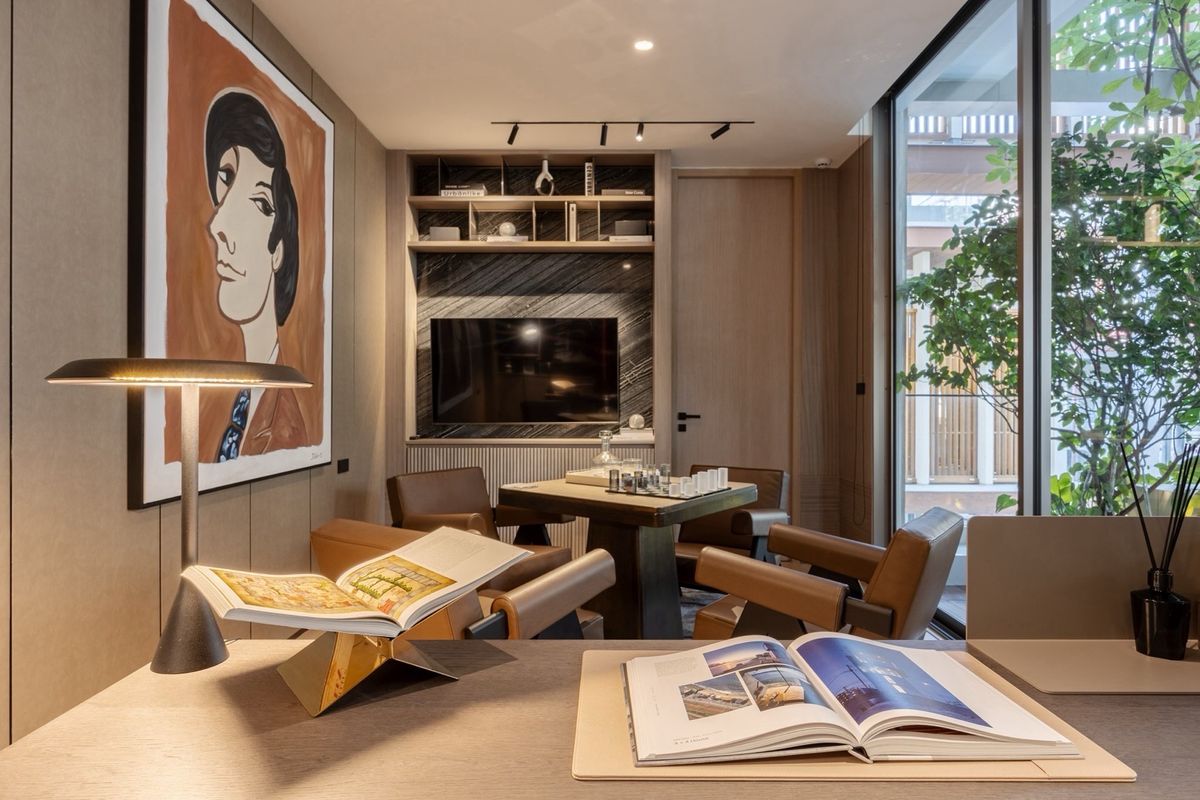 ขายบ้านอารีย์ อนุสาวรีย์ : 📢👇 บ้านเดี่ยว Superior Luxury 3.5 ชั้น ในย่าน อารีย์ พร้อมสระว่ายน้ำ และ lift ในบ้าน ได้รางวัล Best Interior Design จากงานประกวด Asia Architecture Design Award 2024 บ้านแบบประหยัด ติด solar cell ทั้งหลัง ใกล้BTS และ ทางขึ้นลงทางด่วน 