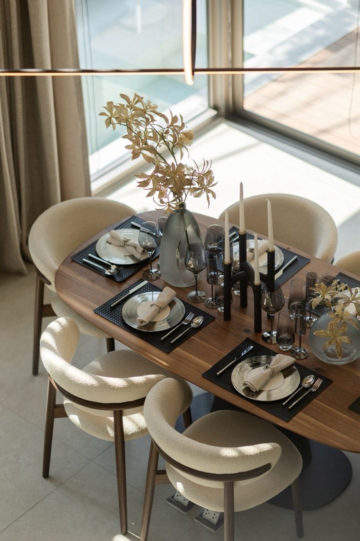 ขายบ้านอารีย์ อนุสาวรีย์ : 📢👇 บ้านเดี่ยว Superior Luxury 3.5 ชั้น ในย่าน อารีย์ พร้อมสระว่ายน้ำ และ lift ในบ้าน ได้รางวัล Best Interior Design จากงานประกวด Asia Architecture Design Award 2024 บ้านแบบประหยัด ติด solar cell ทั้งหลัง ใกล้BTS และ ทางขึ้นลงทางด่วน