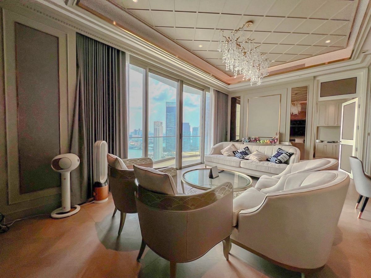 ให้เช่าคอนโดวงเวียนใหญ่ เจริญนคร : 💝 The Residences At Mandarin 💝2 beds for rent 300K per month Pls call: 088-9797878
