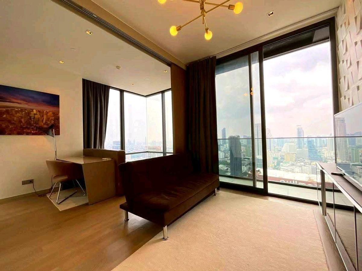 ขายคอนโดสีลม ศาลาแดง บางรัก : ชั้น 44 วิวเมือง คอนโด แอชตัน สีลม 