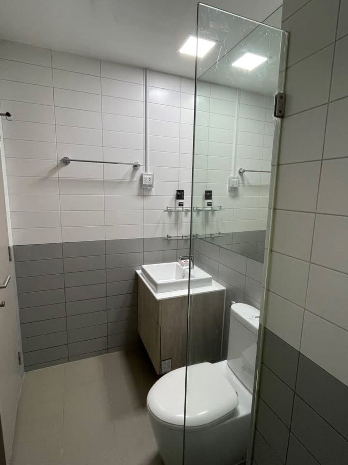 For RentCondoOnnut, Udomsuk : P-2764 Urgent rent! Ideo Mobi Sukhumvit 81 Condo, ready to be near BTS On Nut