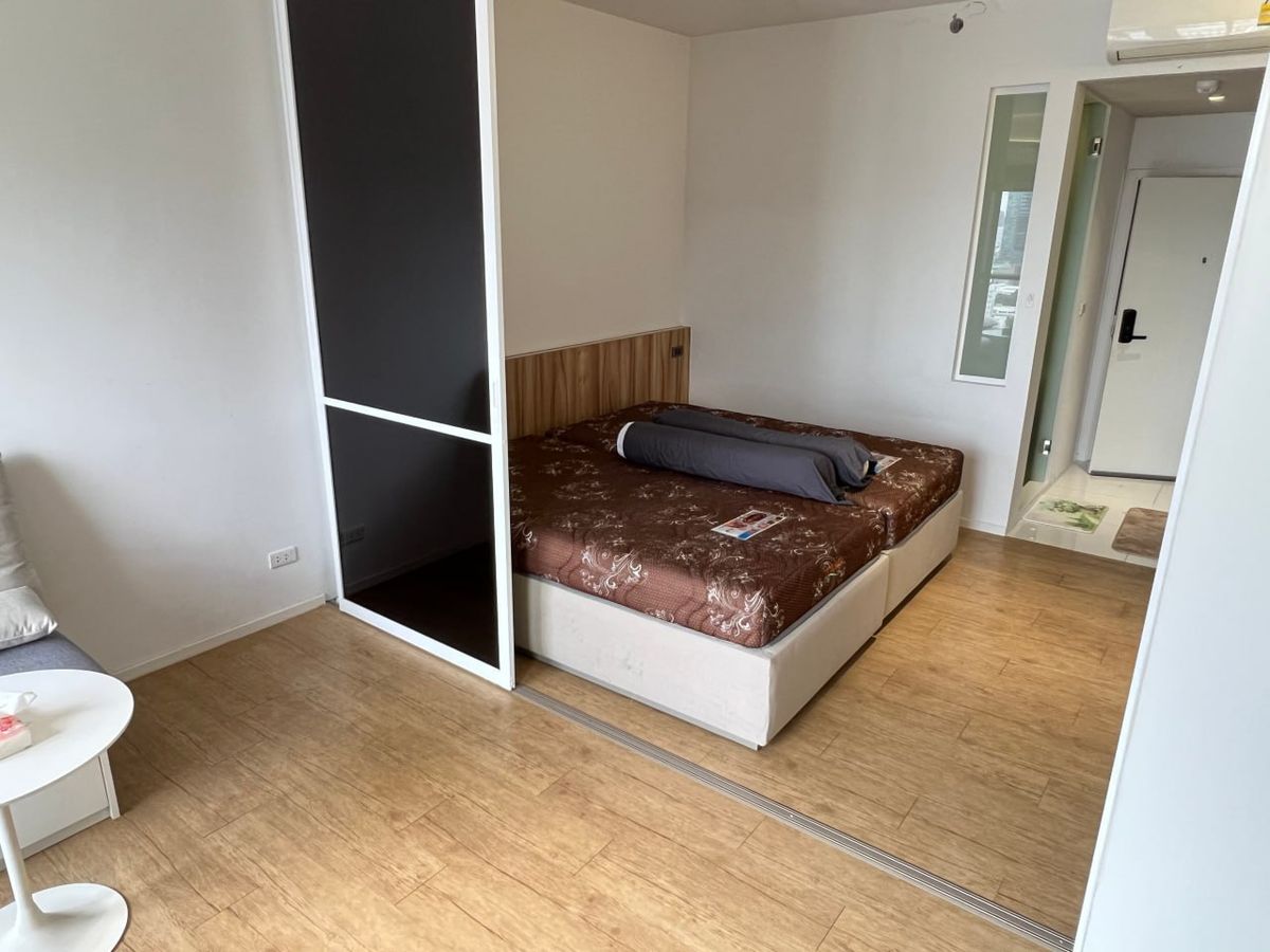 ให้เช่าคอนโดสยาม จุฬา สามย่าน : Triple Y Residence【𝐑𝐄𝐍𝐓】🔥ห้องสไตล์มินิมอลมินิใจ ในทำเลที่ดีที่สุด ที่ให้ความรู้สึกอบอุ่น🔥  ติดต่อไลน์ไอดี: @hacondo