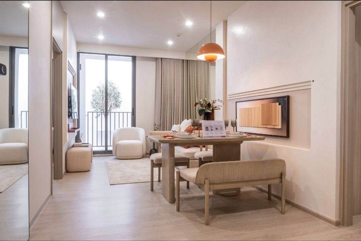 Sale DownCondoSukhumvit, Asoke, Thonglor : LUXURY NEW condo in the heart of Ekkamai/Thonglo! - Unbeatable Location!