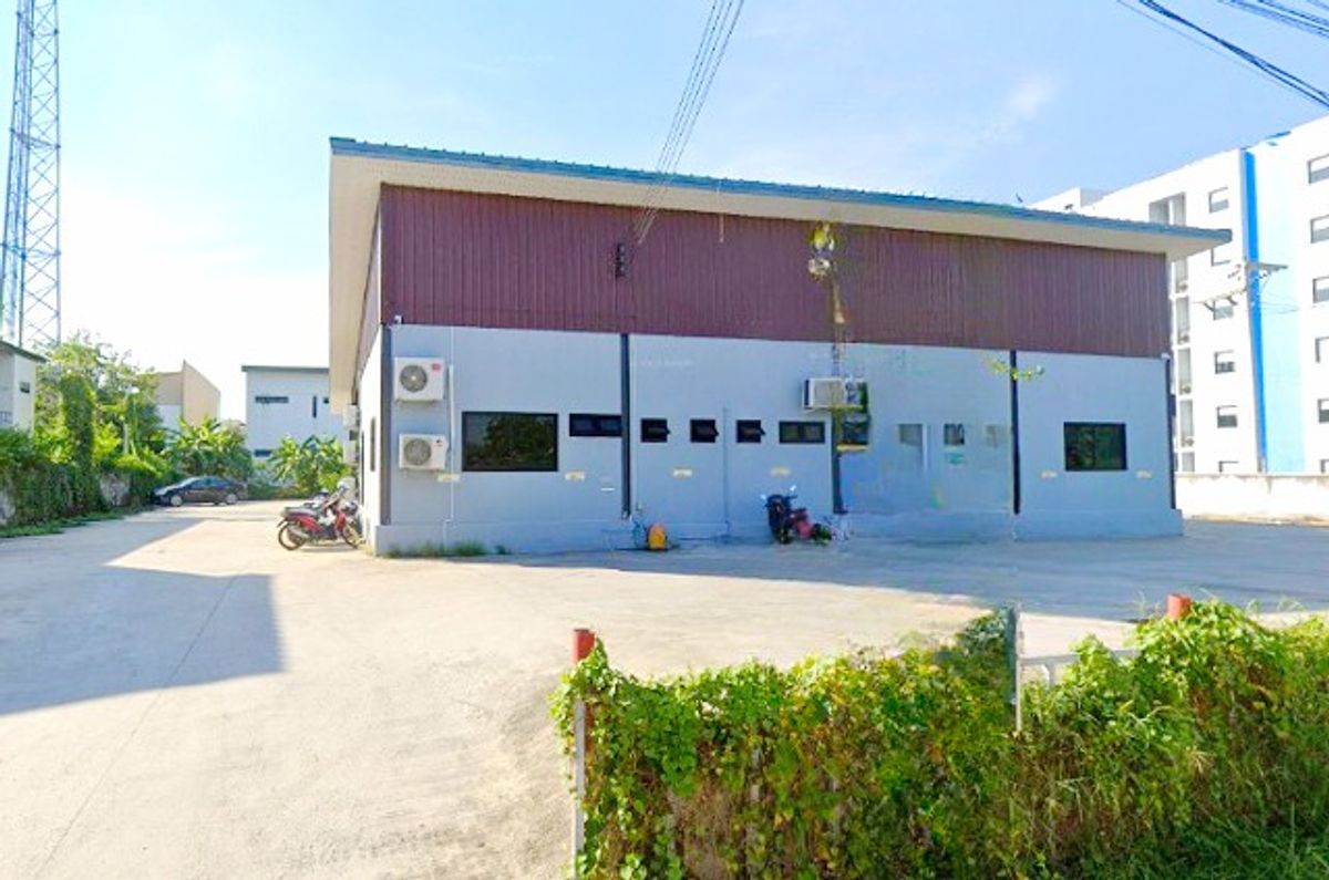 For RentShop HousePattaya, Bangsaen, Chonburi : Central Chonburi 1.2 km. Big C Chonburi 1.4 km. Commercial building for rent one floor 500 sq.m.
