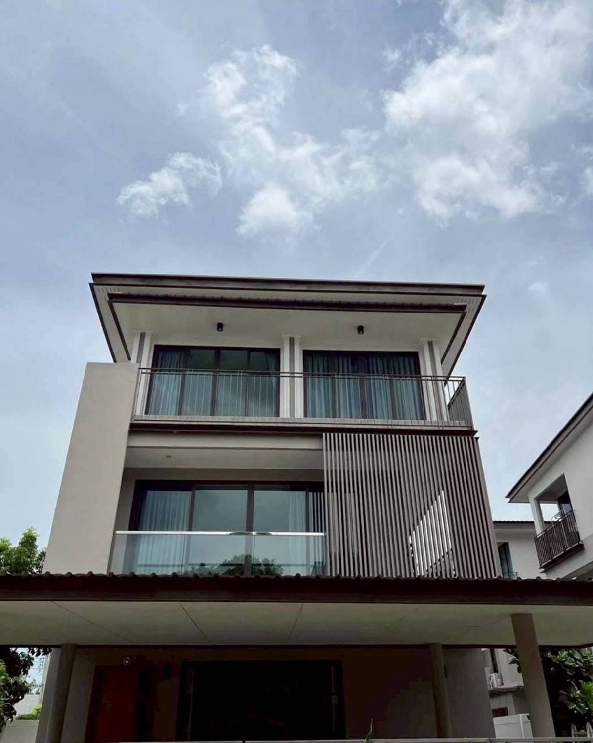 ให้เช่าบ้านลาดกระบัง สุวรรณภูมิ : ให้เช่าบ้านเดี่ยวเอคิวอาร์เบอร์ สวนหลวงร.9-พัฒนาการ,หลังมุม✨🎖️🌇独栋房屋出租,AQ Arbor,Suan Luang Rama 9-Pattanakarn，角落房屋