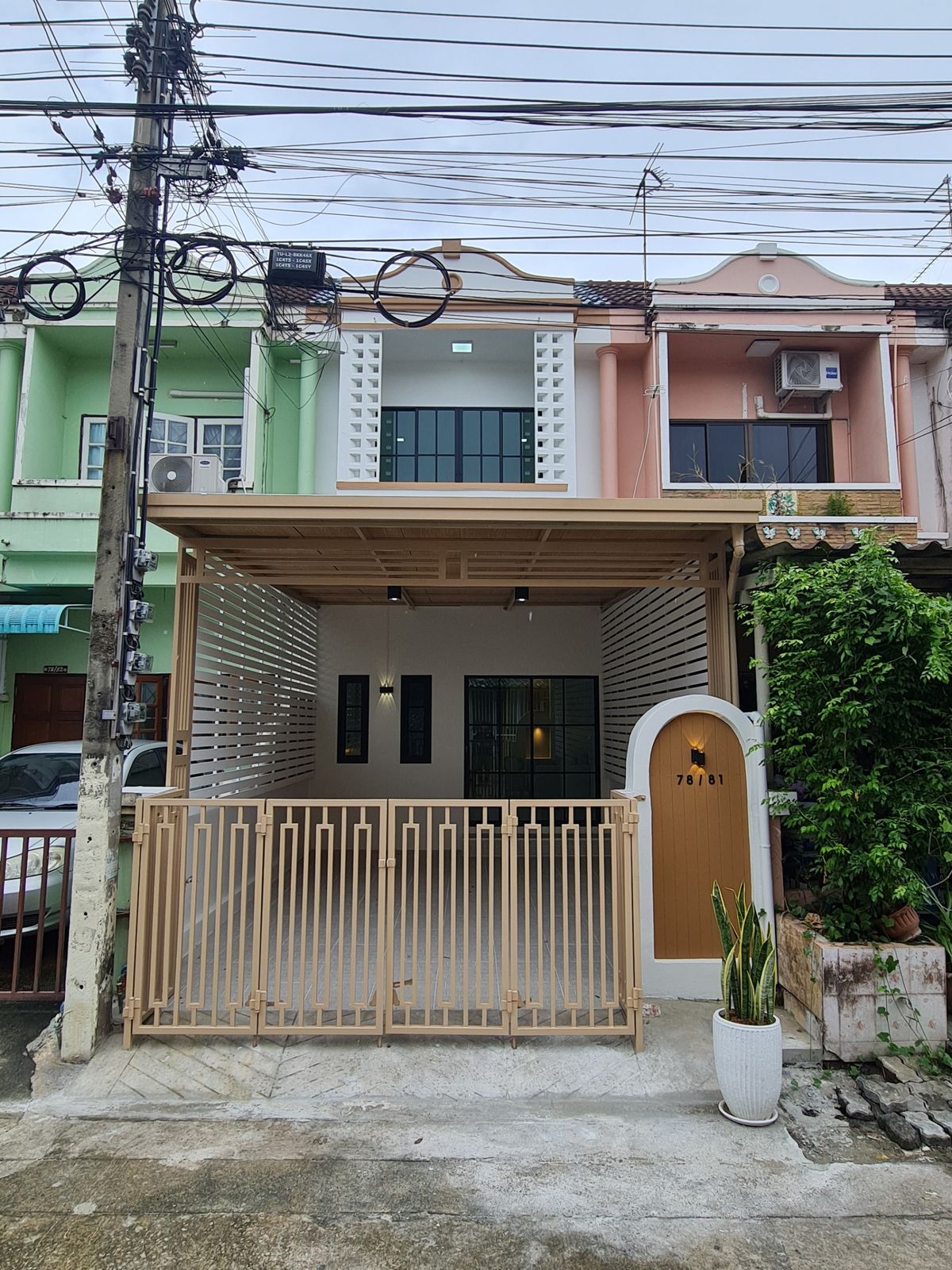 ขายทาวน์โฮมนวมินทร์ รามอินทรา : S339 🏡 ขายทาวน์เฮาส์ 2 ชั้น หมู่บ้านอินทราวิว  ถนนพระยาสุเรนทร์ 19 ขายเพียง 1,790,000 บาท รวมโอนแล้ว