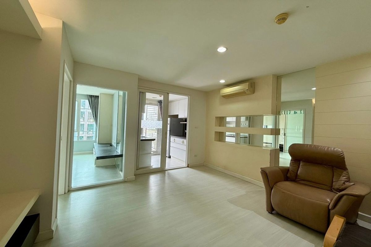 CondoWongwianyai, Charoennakor : 🔥 For Sale - Rent !!🔥 Code C20250700060..........The Bangkok Sathorn -Taksin, 1 bedroom, 1 bathroom, East Facing, furnished, ready to move in, Special Deal!!📣📣