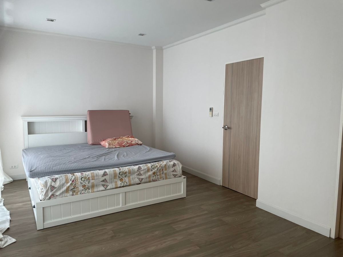 ขายบ้านลาดพร้าว101 แฮปปี้แลนด์ : Supalai Essence Ladprao (ศุภาลัย เอสเซ้นส์ ลาดพร้าว)