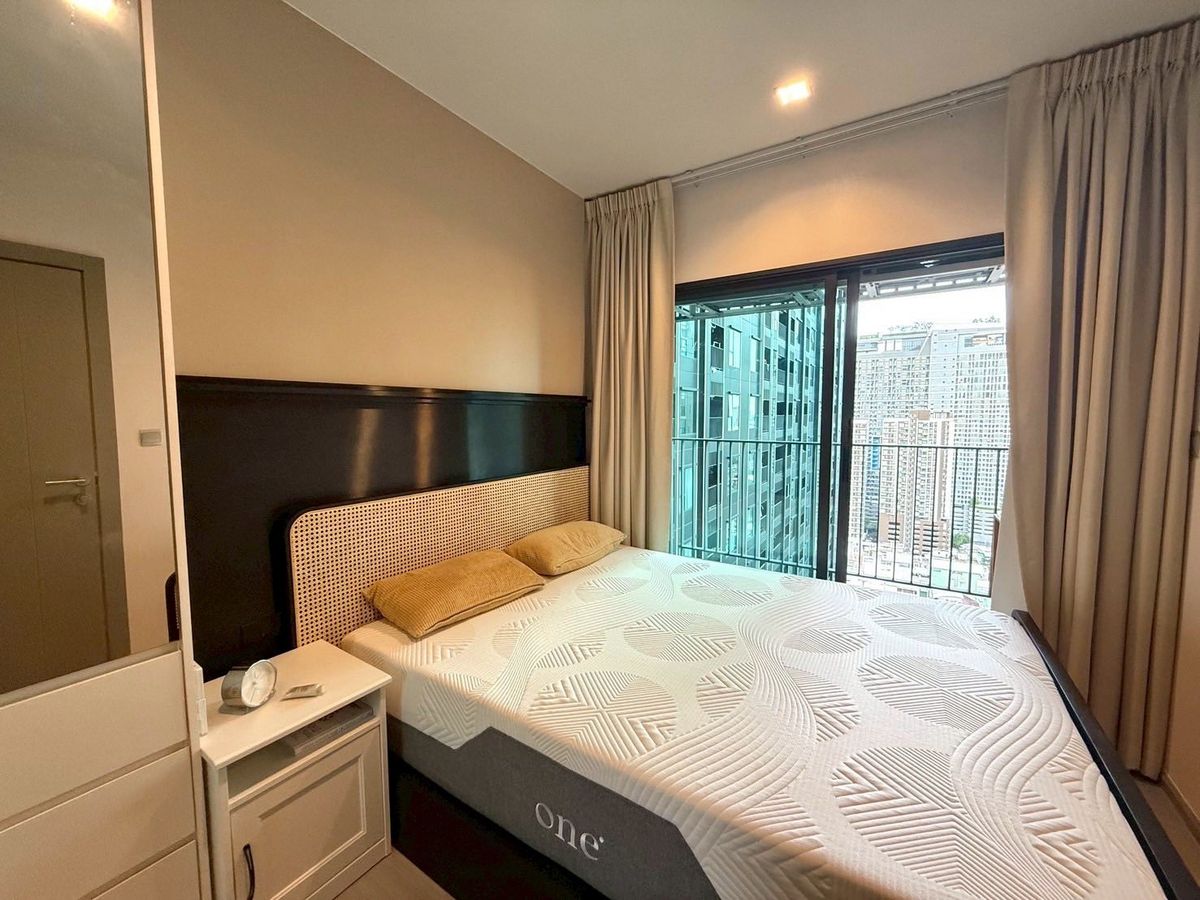 ขายคอนโดพระราม 9 เพชรบุรีตัดใหม่ RCA : Life Asoke - Rama 9 / 1 Bedroom (FOR SALE), ไลฟ์ อโศก - พระราม 9 / 1 ห้องนอน (ขาย) F424
