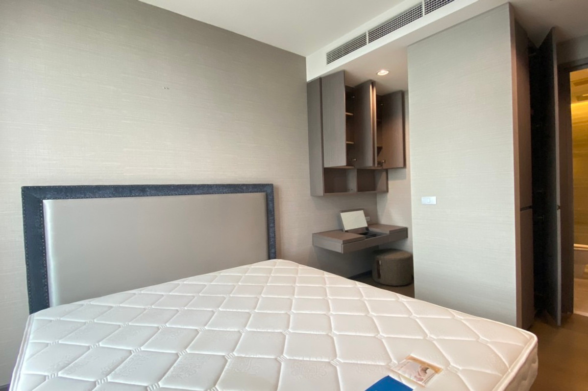 For SaleCondoSathorn, Narathiwat : 🔥 For Sale !!🔥 Code C20230900614..........The Diplomat Sathorn, 1 bedroom, 1 bathroom, high floor 19++, furnished, SELL AT LOSSl!!📣📣