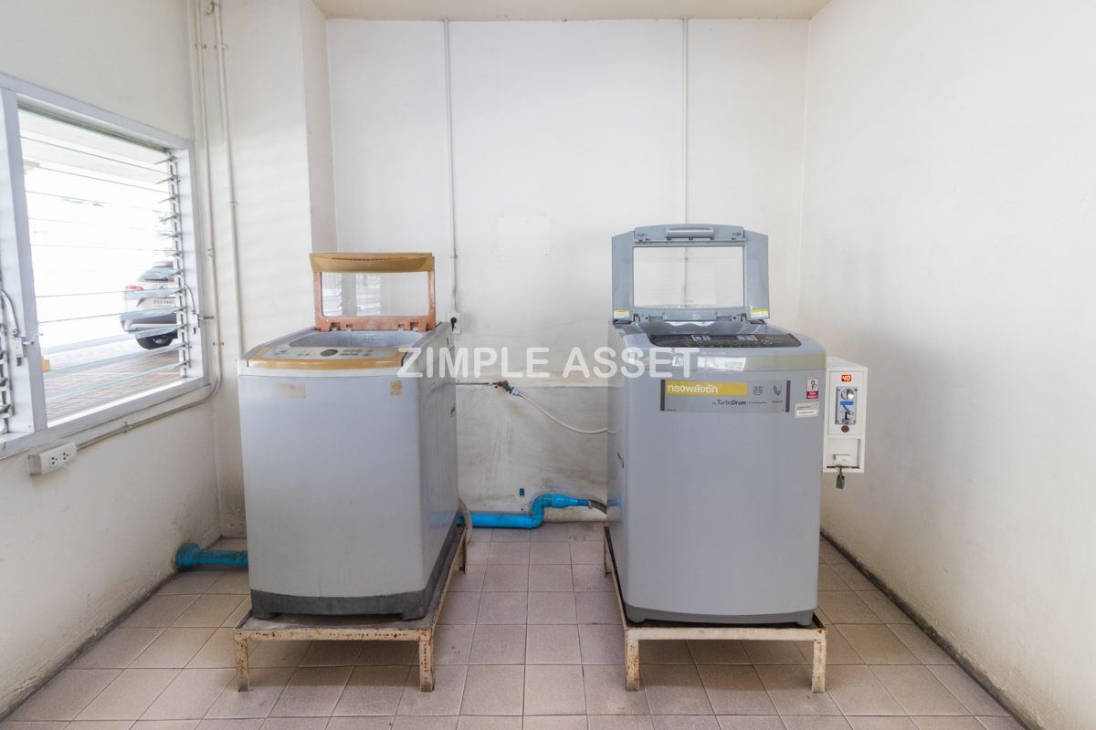 For RentWitthayu, Chidlom, Langsuan, Ploenchit : Line ID: @zimple_asset Apartment - condo style in Soi Nai Lert, Wireless Road. Spacious room, fully furnished, with fitness center and swimming pool. Pet friendly.🐶 Conveniently to transportation.