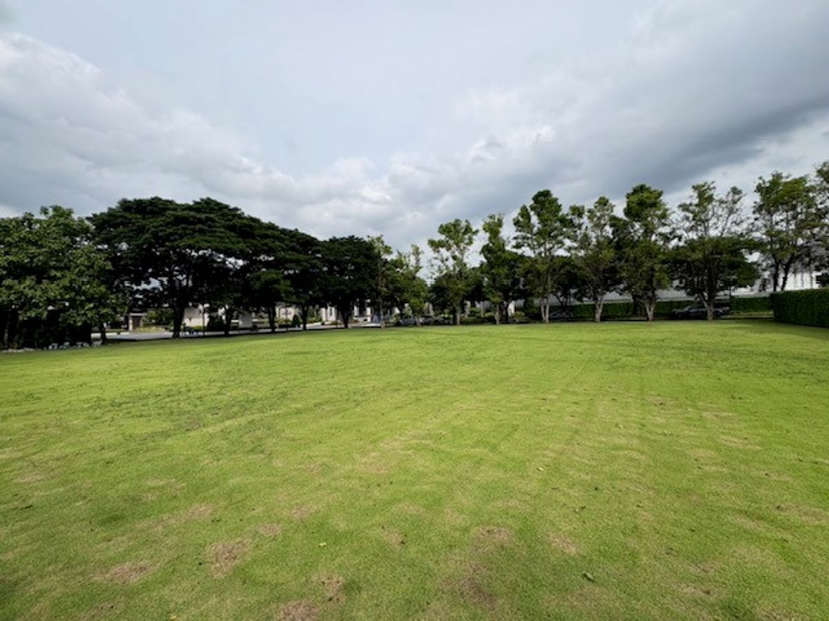 For SaleLandNawamin, Ramindra : In front of the Narasiri Phahon-Watcharapol project near the Department of Expressway