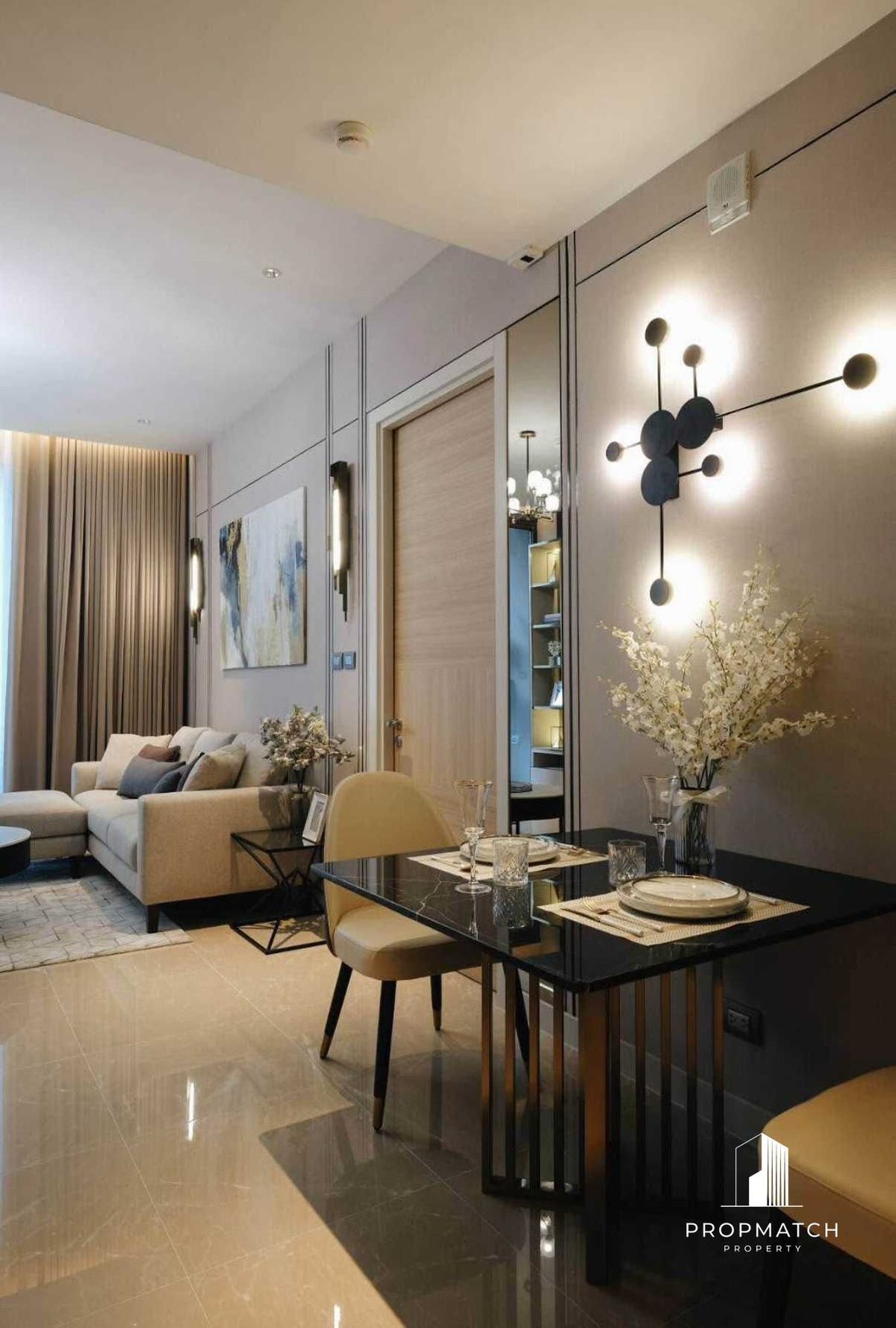 ให้เช่าคอนโดวิทยุ ชิดลม หลังสวน : ✨Flash Deal ✨Sindhorn Residence( 1Bed 1Bath 70SQM.) แต่งครบพร้อมอยู่ !! เพียง 70,000บาทต่อเดือน Tel.0981315848 @propmatch