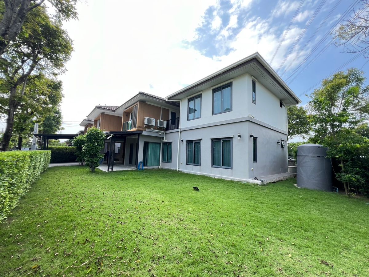 For SaleHouseBangna, Bearing, Lasalle : #House for sale behind the corner of 105 sq.w. Village Village Onnut - Ring Road Add and renovate the whole back 🌟