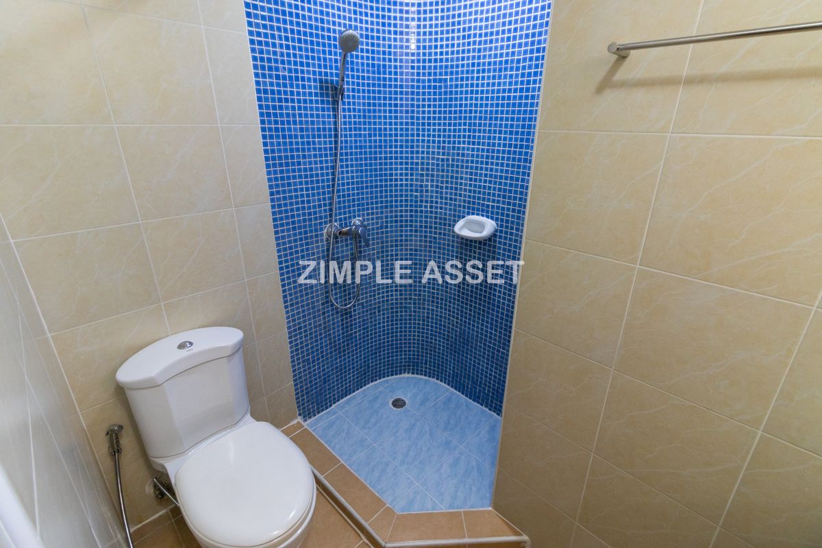 For RentWitthayu, Chidlom, Langsuan, Ploenchit : Line ID: @zimple_asset Apartment - condo style in Soi Nai Lert, Wireless Road. Spacious room, fully furnished, with fitness center and swimming pool. Pet friendly.🐶 Conveniently to transportation.