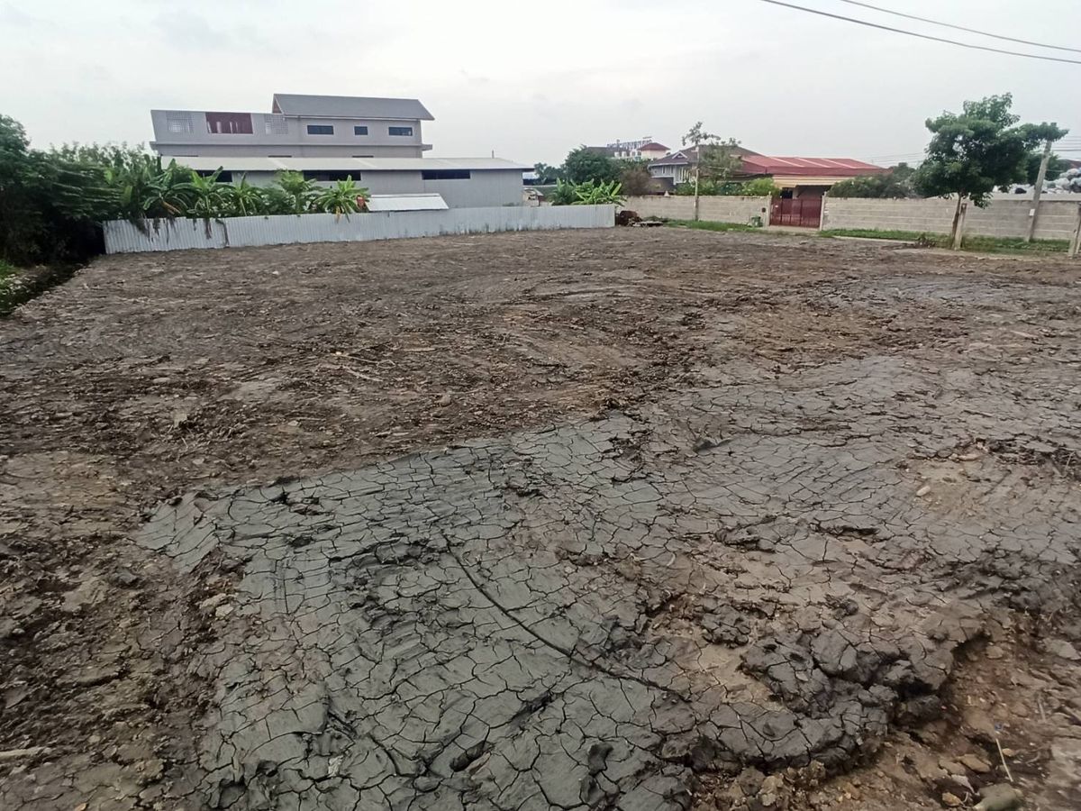 For SaleWarehouseRathburana, Suksawat : Owner sells by themselves - land on the Pracha Uthit Expressway Road - Thung Khru