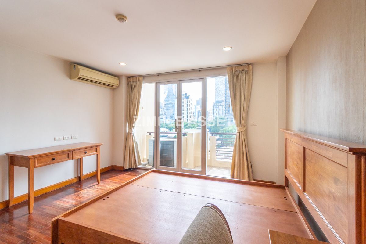 For RentWitthayu, Chidlom, Langsuan, Ploenchit : Line ID: @zimple_asset Apartment - condo style in Soi Nai Lert, Wireless Road. Spacious room, fully furnished, with fitness center and swimming pool. Pet friendly.🐶 Conveniently to transportation.