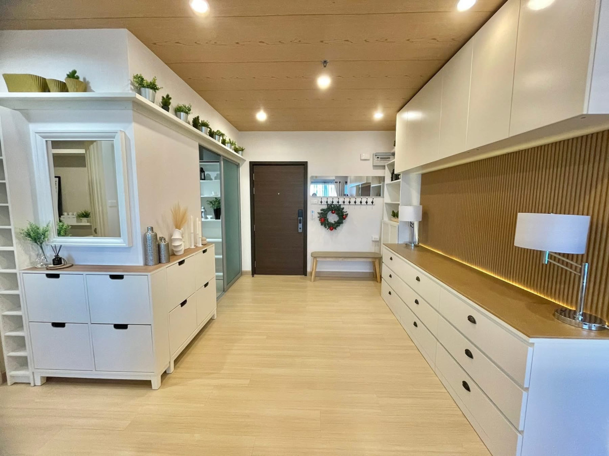 For SaleCondoRama9, Petchburi, RCA : For Sale Condo , Supalai Veranda Rama 9 , MRT-Phra Ram 9 , Bang Kapi , Huai Khwang , Bangkok ,  CX-144455