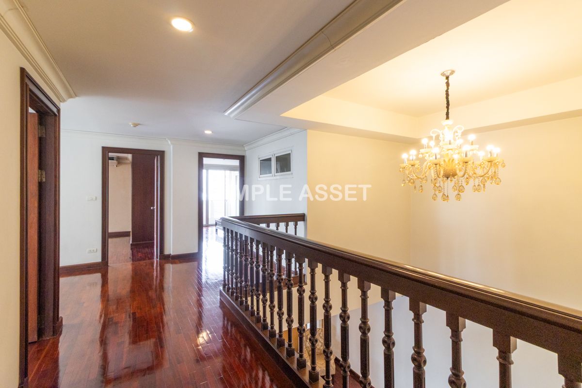 For RentWitthayu, Chidlom, Langsuan, Ploenchit : Line ID: @zimple_asset Apartment - condo style in Soi Nai Lert, Wireless Road. Spacious room, fully furnished, with fitness center and swimming pool. Pet friendly.🐶 Conveniently to transportation.