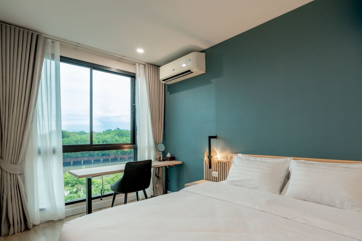 For RentCondoRayong : New condo, river+sea, complete with wifi gym swimming pool