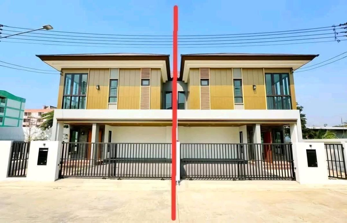 ขายบางแค เพชรเกษม : บ้านแฝดหลังมุม บ้านใหม่  3 ห้องนอน  3 ห้องน้ำ