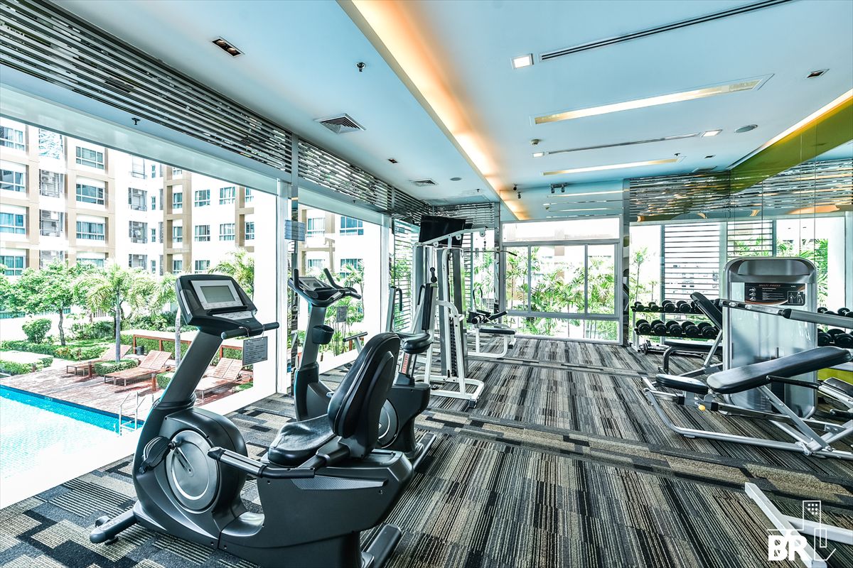 For SaleCondoWongwianyai, Charoennakor : 🚀 Special Price! Prime Location , Q House Condo Sathorn near BTS  Krung Thon Buri