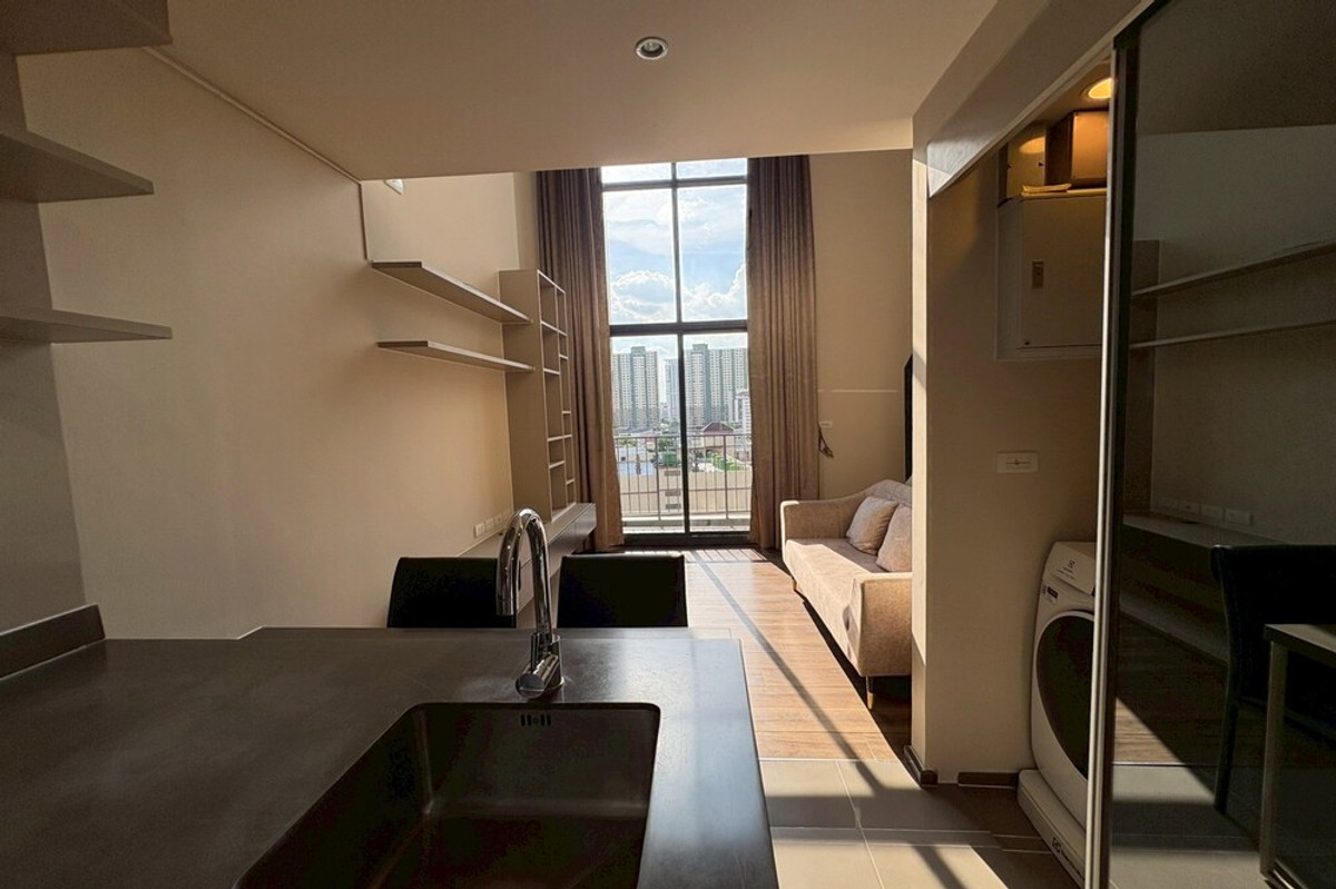 For SaleCondoSapankwai,Jatujak : 🔥 Sale with tenant !! 🔥 Code C20240900069..........Onyx Phaholyothin, 1 bedroom Loft, 1 bathroom, high floor 10++, furnished, Special Deal!!📣📣