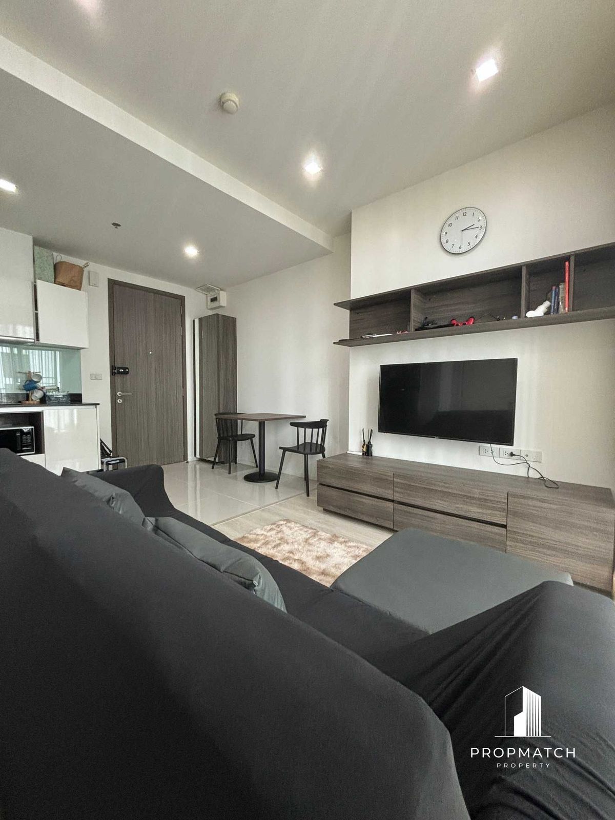 ให้เช่าคอนโดรัชดา ห้วยขวาง : ✨Flash Deal ✨Quinn Ratchada 17( 1Bed 1Bath 46SQM.) แต่งครบพร้อมอยู่ !! เพียง 22,000บาทต่อเดือน Tel.0981315848 @propmatch