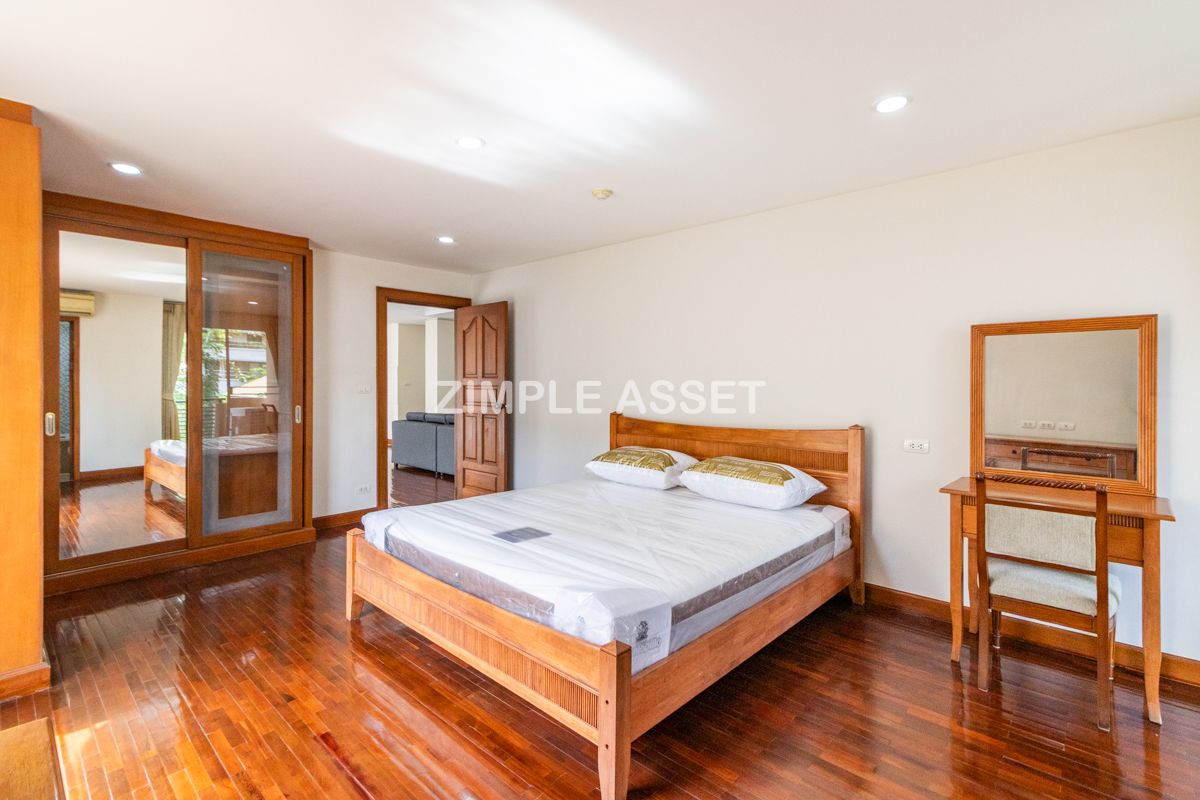 For RentWitthayu, Chidlom, Langsuan, Ploenchit : Line ID: @zimple_asset Apartment - condo style in Soi Nai Lert, Wireless Road. Spacious room, fully furnished, with fitness center and swimming pool. Pet friendly.🐶 Conveniently to transportation.