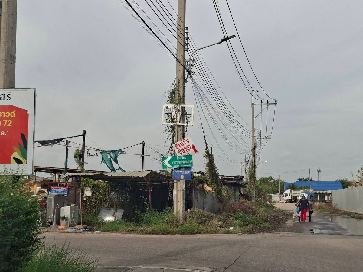 For SaleWarehouseRathburana, Suksawat : Owner sells by themselves - land on the Pracha Uthit Expressway Road - Thung Khru