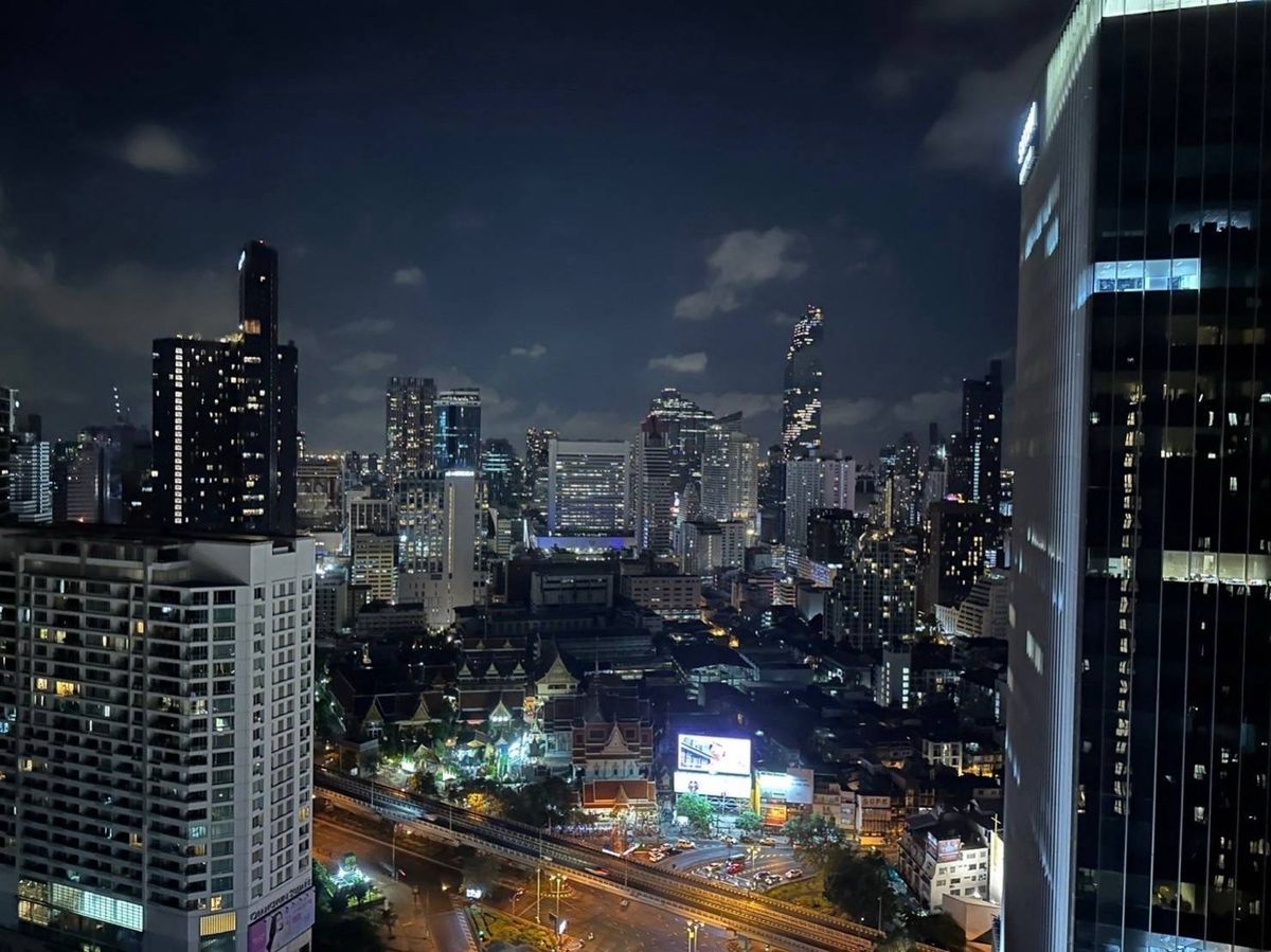 คอนโดสยาม จุฬา สามย่าน : 📢👇ขายพร้อมผู้เช่า ถึง กันยายน 2569
 คอนโดใจกลางเมือง! ทำเลเยี่ยมที่สามย่าน เชื่อมต่อ MRT โดยตรง เหมาะทั้งสำหรับการลงทุนหรืออยู่อาศัยเอง เฟอร์นิเจอร์ครบ พร้อมเข้าอยู่ได้ทันที