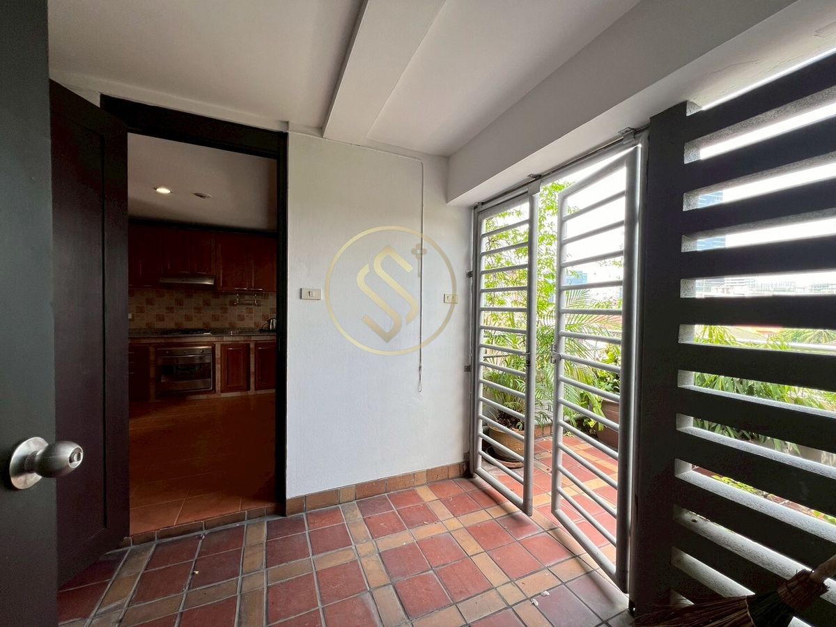 For SaleHotel&Apartment BusinessAri,Anusaowaree : Urgent sale, luxury apartment in the heart of Ari 300 square wah, 3,100 square meters, amount 15 rooms