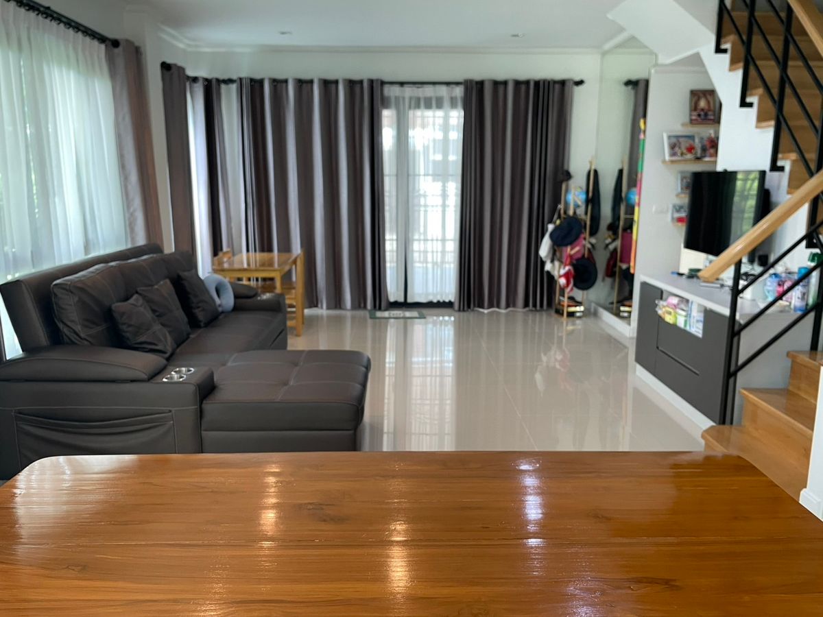 ขายบ้านลาดพร้าว101 แฮปปี้แลนด์ : Supalai Essence Ladprao (ศุภาลัย เอสเซ้นส์ ลาดพร้าว)