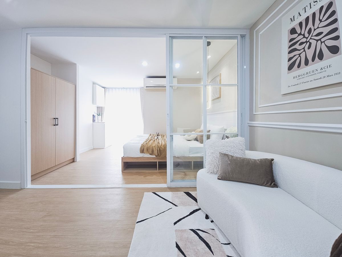 ขายคอนโดสะพานควาย จตุจักร : ขาย !! คอนโด แฟมีลี่ ทาวน์ อินทมระ  29 (Family Town condo ) ห้องสวย พร้อมอยู่  ใกล้สถานีรถไฟฟ้า เดินทางสะดวก เข้า-ออกได้หลายทาง