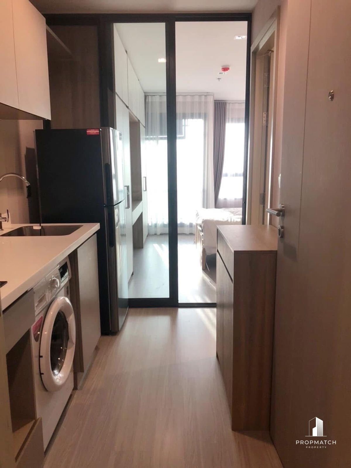 ให้เช่าคอนโดลาดพร้าว เซ็นทรัลลาดพร้าว : ✨Flash Deal ✨Life Ladprao(Studio1 Bed 1Bath 26SQM.) แต่งครบพร้อมอยู่ !! เพียง 17,000บาทต่อเดือน Tel.0981315848 @propmatch