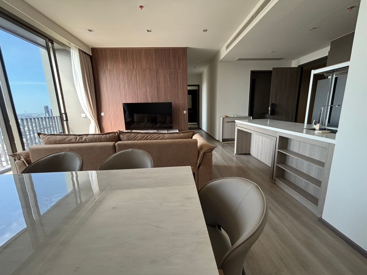 ให้เช่าคอนโดสาทร นราธิวาส : For Rent – Rhythm Charoenkrung Pavillion 3 Bedrooms | 3 Bathrooms | 96.98 sq.m. | 33rd Floor | River View Luxury Condo