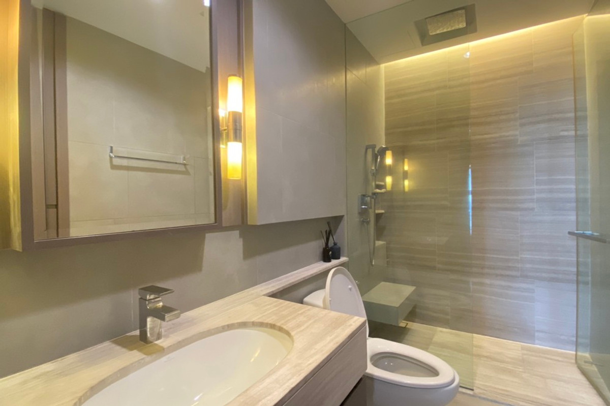 For SaleCondoSathorn, Narathiwat : 🔥 For Sale !!🔥 Code C20230900614..........The Diplomat Sathorn, 1 bedroom, 1 bathroom, high floor 19++, furnished, SELL AT LOSSl!!📣📣