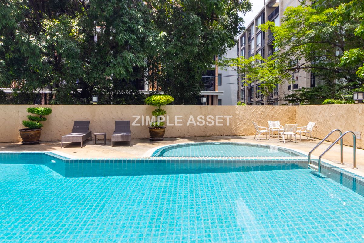 For RentWitthayu, Chidlom, Langsuan, Ploenchit : Line ID: @zimple_asset Apartment - condo style in Soi Nai Lert, Wireless Road. Spacious room, fully furnished, with fitness center and swimming pool. Pet friendly.🐶 Conveniently to transportation.