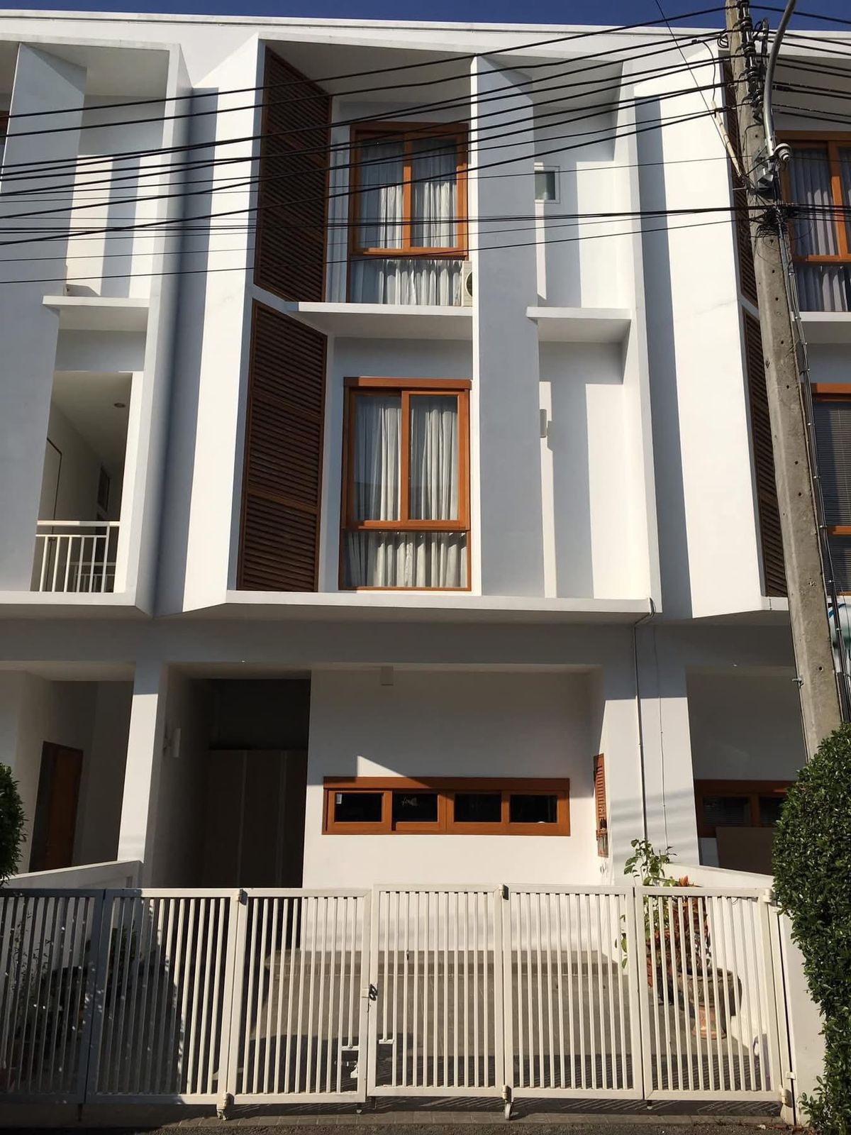 TownhomeChiang Mai : Modern Minimal Townhome at Mono Town Fah Ham, Just 5 minutes from Central Festival Chiang Mai.