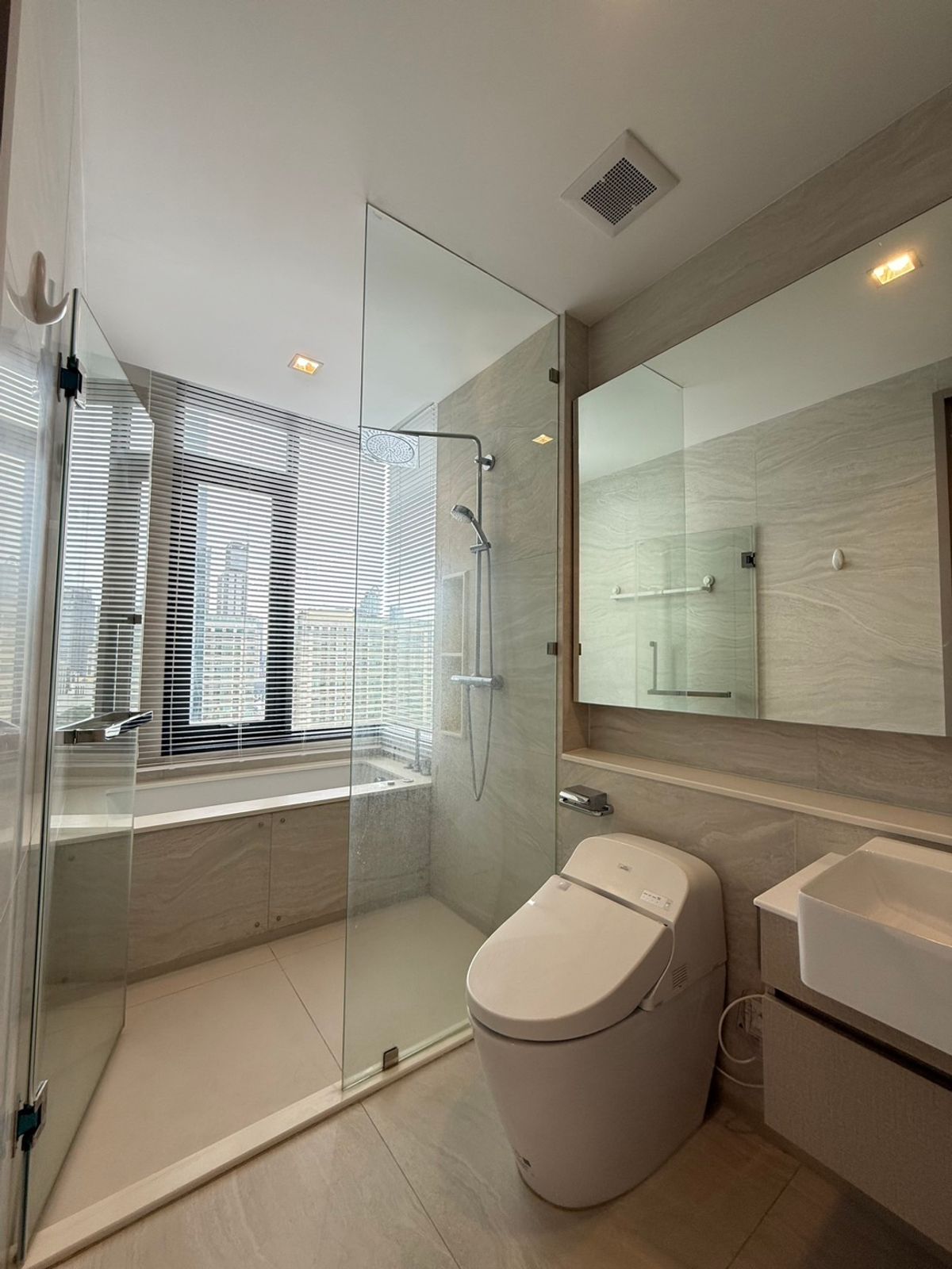 ให้เช่าคอนโดราชเทวี พญาไท : ⚜️ Rare Unit LUXURY 2 bedrooms for rent The Address siam-ratchathewi ⚜️