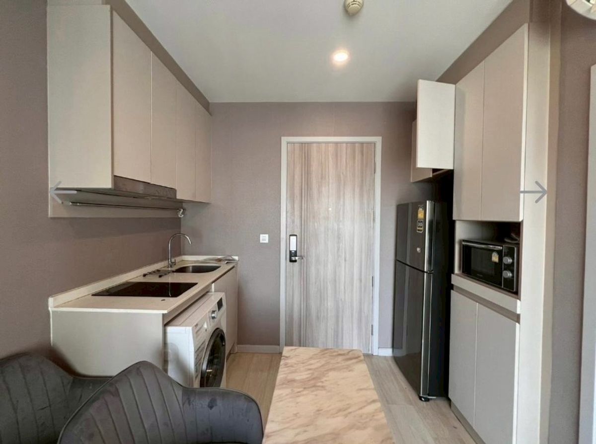 ให้เช่าคอนโดสาทร นราธิวาส : TWP487 (Condo For Rent) Knightsbridge Prime Sathorn 1 bedroom. Closed to Chong Nonsi and St. Louis BTS station.
