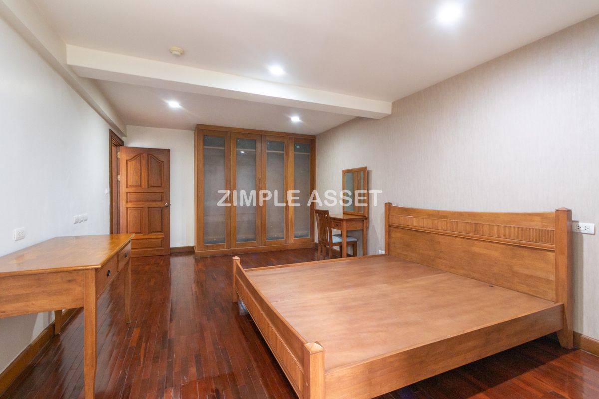 For RentWitthayu, Chidlom, Langsuan, Ploenchit : Line ID: @zimple_asset Apartment - condo style in Soi Nai Lert, Wireless Road. Spacious room, fully furnished, with fitness center and swimming pool. Pet friendly.🐶 Conveniently to transportation.