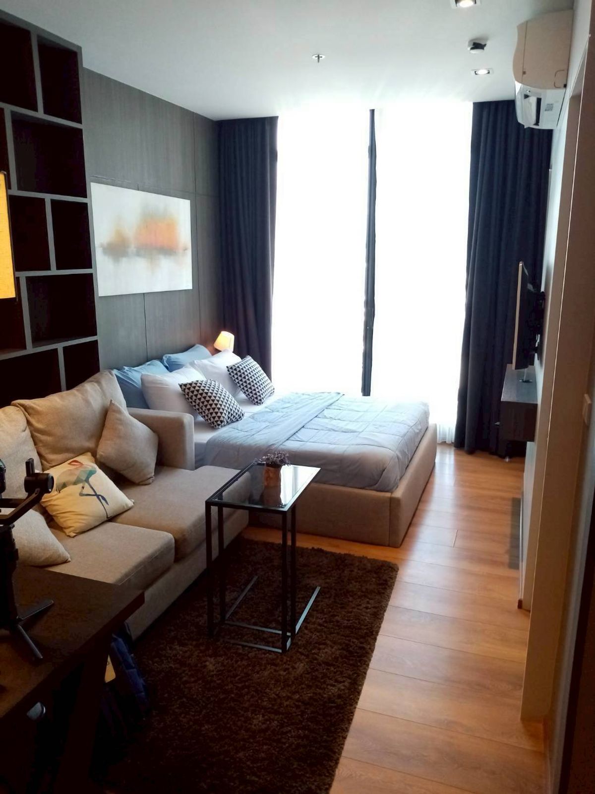 For RentCondoSukhumvit, Asoke, Thonglor : 🔴19,000 ฿ 🔴 🔴 𝟐𝟒┃ 𝟐𝟒┃ Park 24 ✅ Near BTS Phromphong Yinnai 🙏 Interested in greeting.