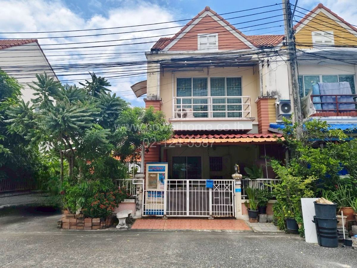 For SaleTownhomePathum Thani,Rangsit, Thammasat : U Thong Place 6 Village, Soi Piernon Near Sin Medical Hospital, Lam Luk Ka Road, Lam Luk Ka Road, Khu Khot Subdistrict, Lam Luk Ka District, Pathum Thani Province