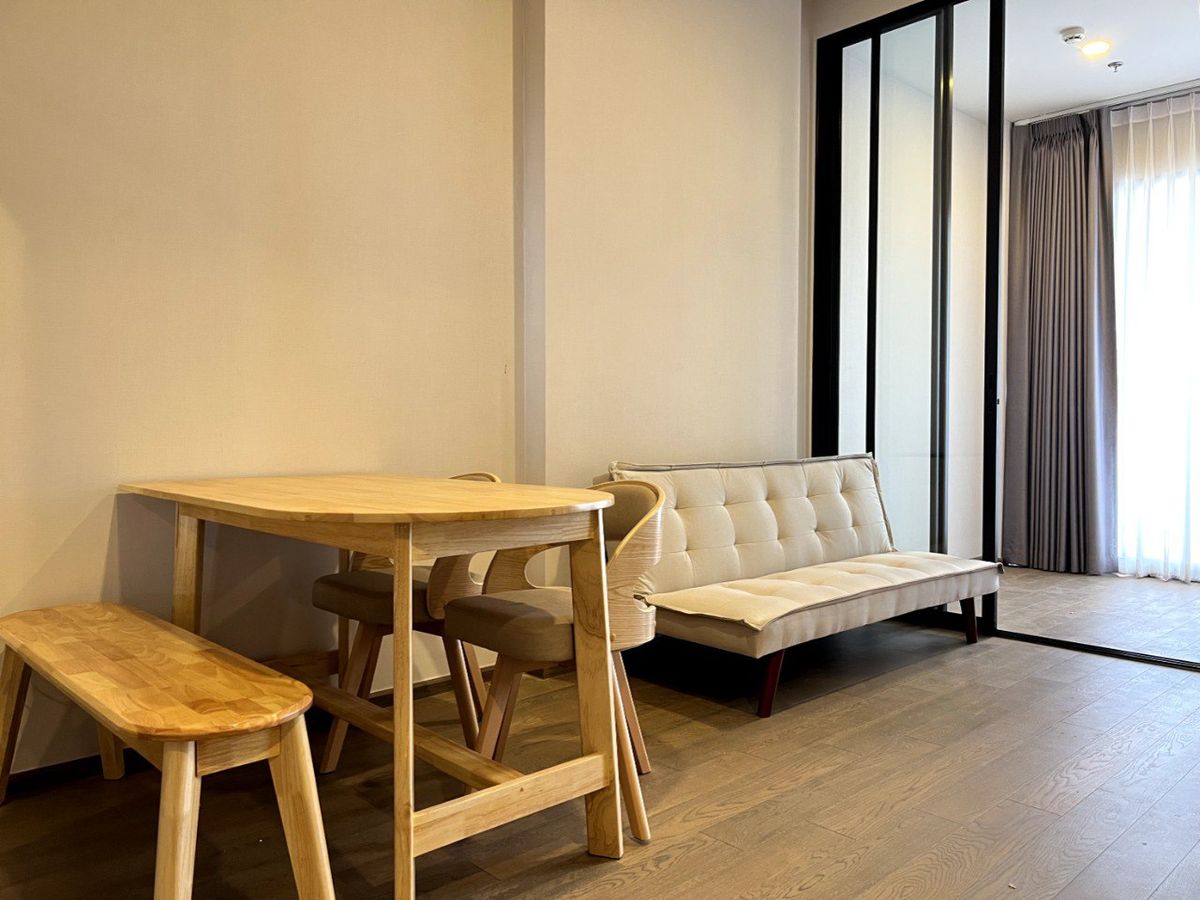 For RentCondoRatchathewi,Phayathai : Park Origin Phayathai【𝐑𝐄𝐍𝐓】🔥Warm, elegant tones complemented by practical built-ins🔥  Contact Line ID: @hacondo