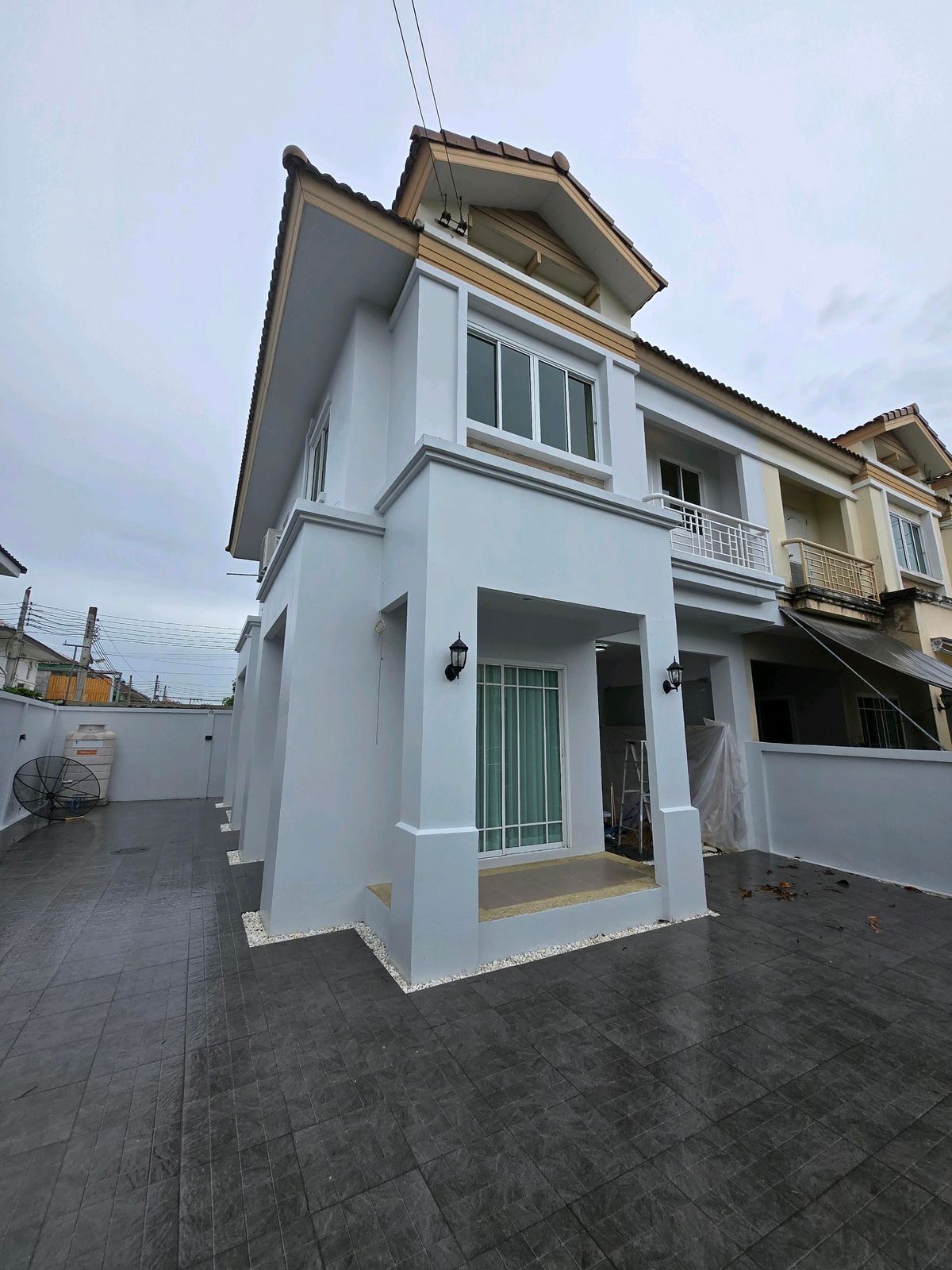 ขายทาวน์โฮมบางแค เพชรเกษม : ขายบ้านแฝดบางแวก พุทธมณฑล สาย1 รีโนเวทใหม่หลังมุม สวย พร้อมอยู่ ทำเลดี ใกล้ MRT เพชรเกษม48