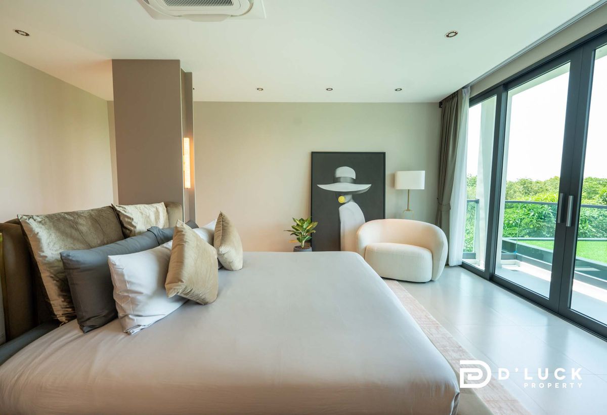 ขายพัทยา บางแสน ชลบุรี สัตหีบ : Luxury pool villa in pattaya for sale 