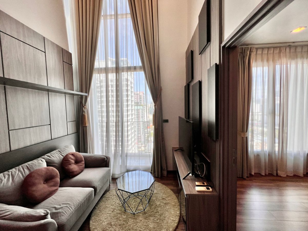 คอนโดสุขุมวิท อโศก ทองหล่อ : 🔥 Hot Deal 🔥 ขายด่วน Duplex 2 bed 2 bath