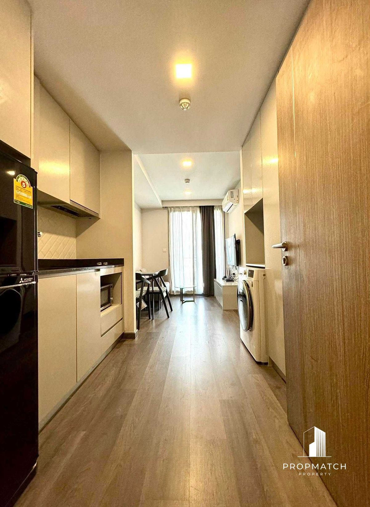 ขายคอนโดราชเทวี พญาไท : ✨Flash Deal ✨Maestro 14 Siam - Ratchathewi ( 1Bed 1Bath 32SQM.) พร้อมอยู่ ! เพียง  4,990,000 บาท Tel.0981315848 @propmatch