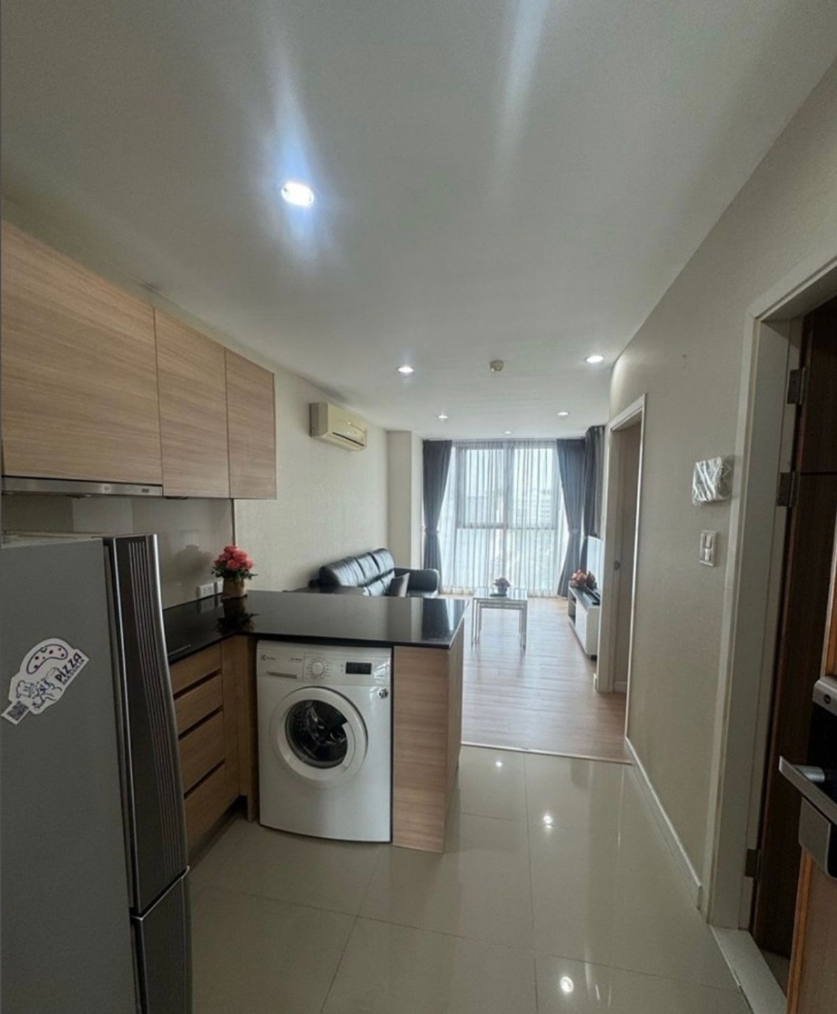 For RentCondoSukhumvit, Asoke, Thonglor : Good rental 25 Thong Lo, beautiful condominium, good location, near Dong Kimal, Thonglor-Ekkamai Interested in Atline@841QLNR